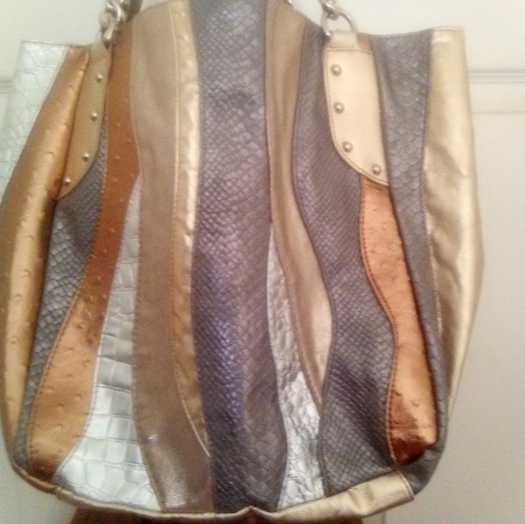 💥Handbag NWOT Metallic tote handbag - versatile 😻 - Picture 4 of 8